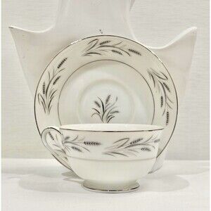 Yamaka Platinum Wheat Footed Teacup and Saucer Set SY-108 Japan